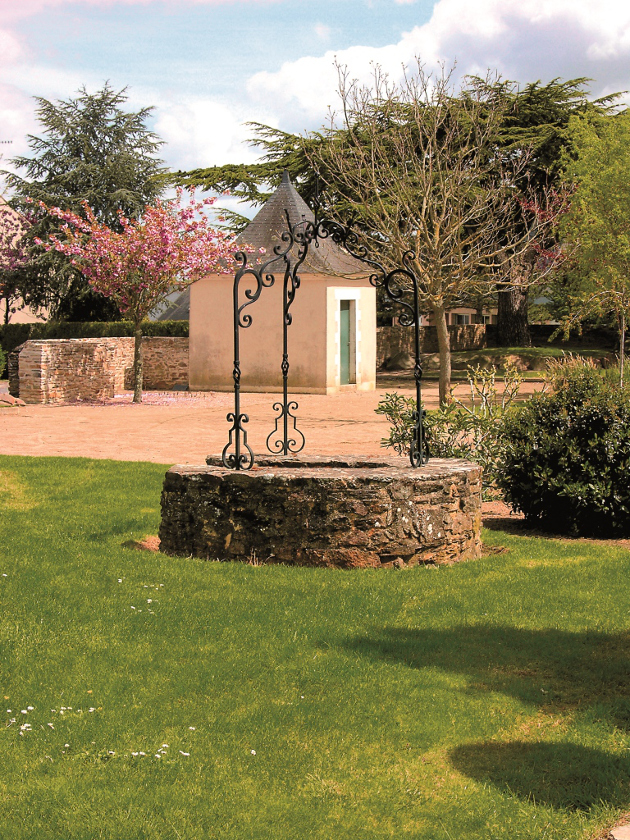 Place de la poste - Ligné (44)